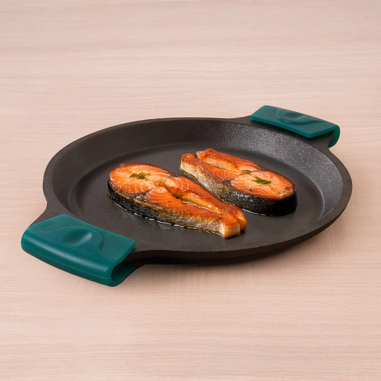 CASTrong Cast Iron Fish Fry pan, Pre-seasoned, Naturally Nonstick, 100% Pure, Toxin-free fry pan 8 In/20.8 cm/1.7 kg