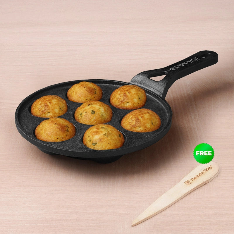 7 Pit/Cup CASTrong Cast Iron Paniyaram/Appe pan 21.5cm + Free Spatula, Round, Long handle, Pre-seasoned, Naturally Nonstick, 100% Pure, Toxin-free, 21.5cm, 1.7kg