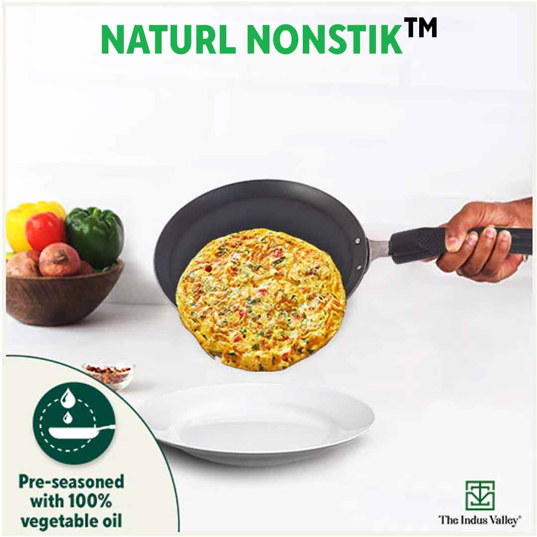 100% Pure Sheet Iron Omelette Tawa 19cm with Bakelite Handle, Seasoned, Toxin-free, Induction, 19cm, 0.56kg