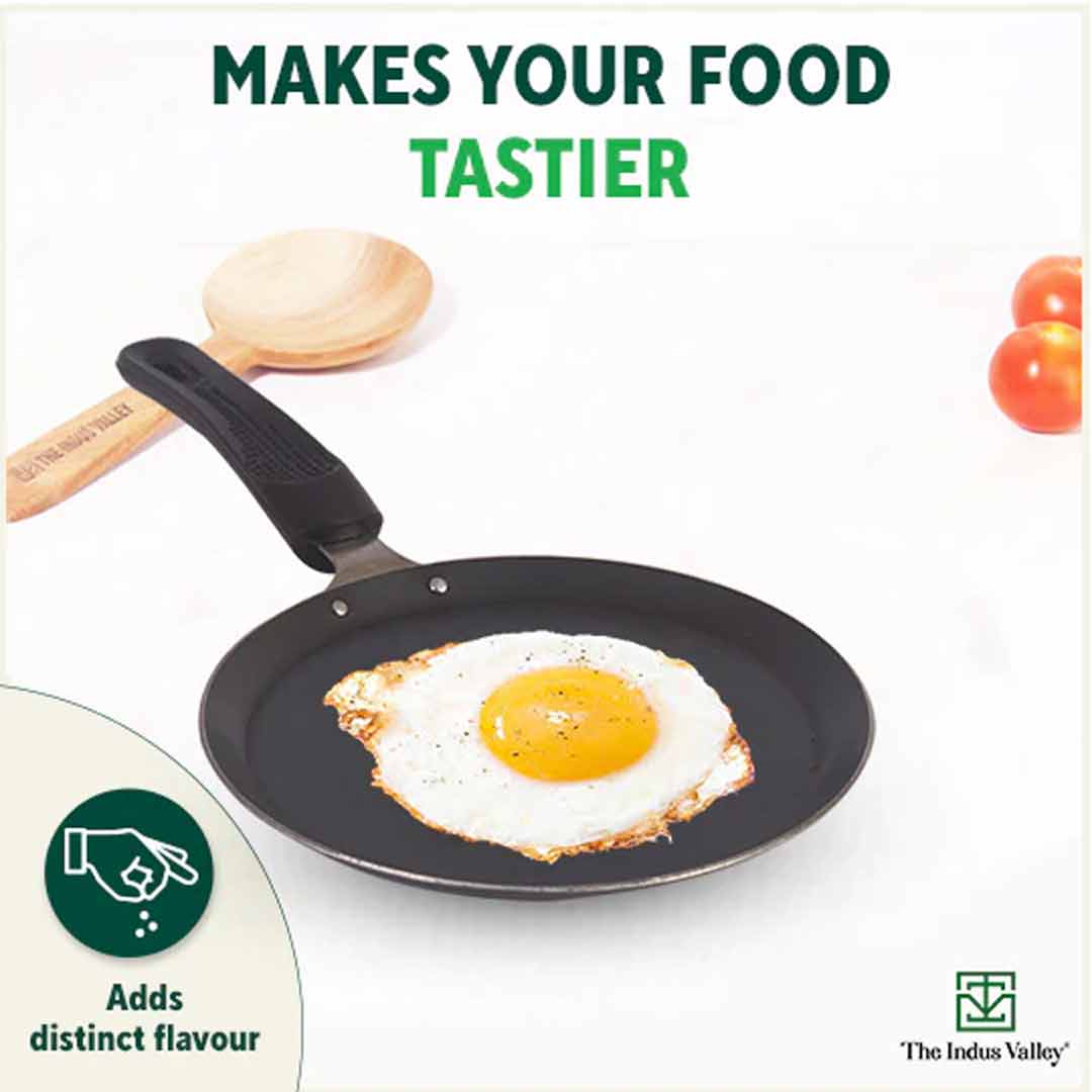 100% Pure Sheet Iron Omelette Tawa 19cm with Bakelite Handle, Seasoned, Toxin-free, Induction, 19cm, 0.56kg
