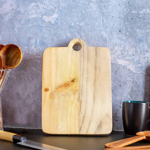 https://www.theindusvalley.in/cdn/shop/products/pine-wood-chopping-board-for-kitchen-the-indus-valley-1_large.jpg?v=1640362073